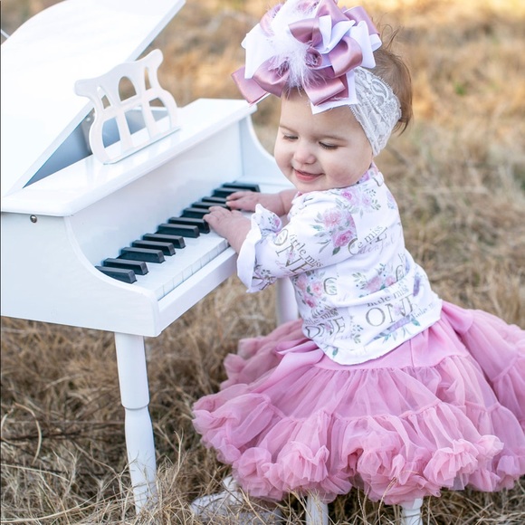 Meet Your Posher! - Picture 13 of 16